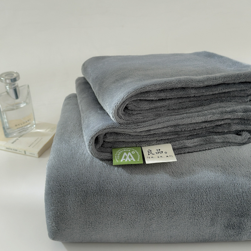 Category a Maternal and Infant Grade Thickeneded Milk Velvet Bed Sheetss Winter Fleece-Lined Warm Quilt Single and Double Student Dormitory Three-Piece Set