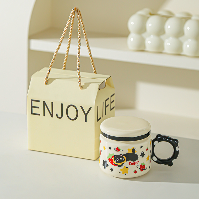 Regalo de cumpleaños Taza de dibujos animados para novias Taza de cerámica con tapa Regalo de mano Taza de agua para gatos lindos