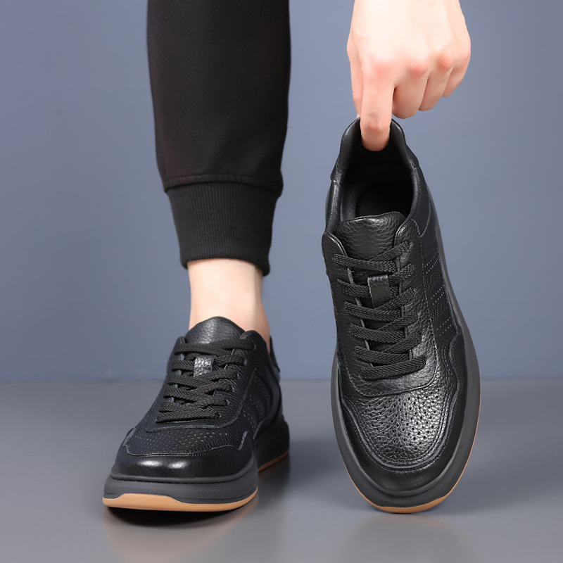 Piel de vaca de primera capa de verano nuevos hombres sandalias de cuero de cuero casual para hombres zapatos de hombre huecos perforados transpirables zapatos de hombre