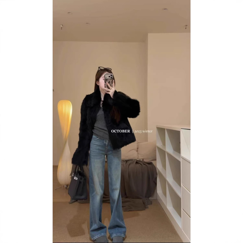 Women's Suit 2026 New Stylish Age-Reducing Short Faux Fur Coat High-Waisted Slimming Straight-Leg Jeans Women's Suit 2026 New Stylish Age-Reducing Short Faux Fur Coat High-Waisted Slimming Straight-Leg Jeans