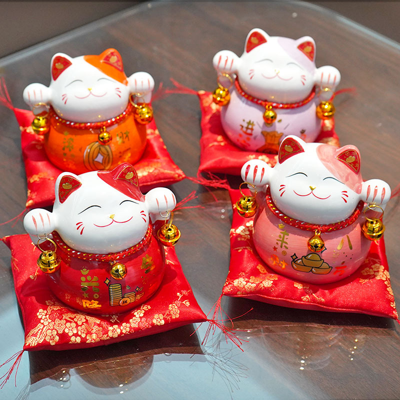 New lucky cat figurine, ceramic creative gift, home decoration, piggy bank for living room and home use, lucky cat for business openings.