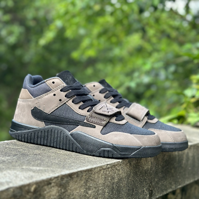 Foreign Trade Travis Scott x Travis Scott Velcro Basketball Shoes for Men, TS European Edition, Large Size Retro Sneakers