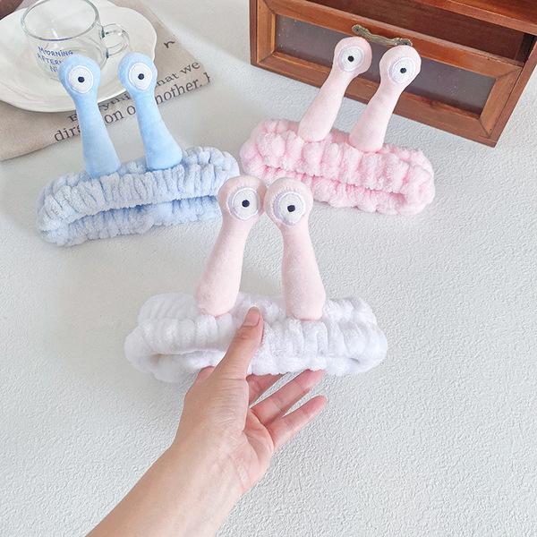 Cartoon cute snails