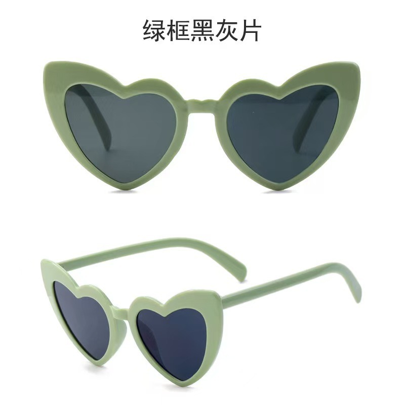 Gafas de sol para mujer de amor de forma especial de fiesta, nuevo modelo 2025 para Europa/América, estilo de moda viral que afina el rostro.