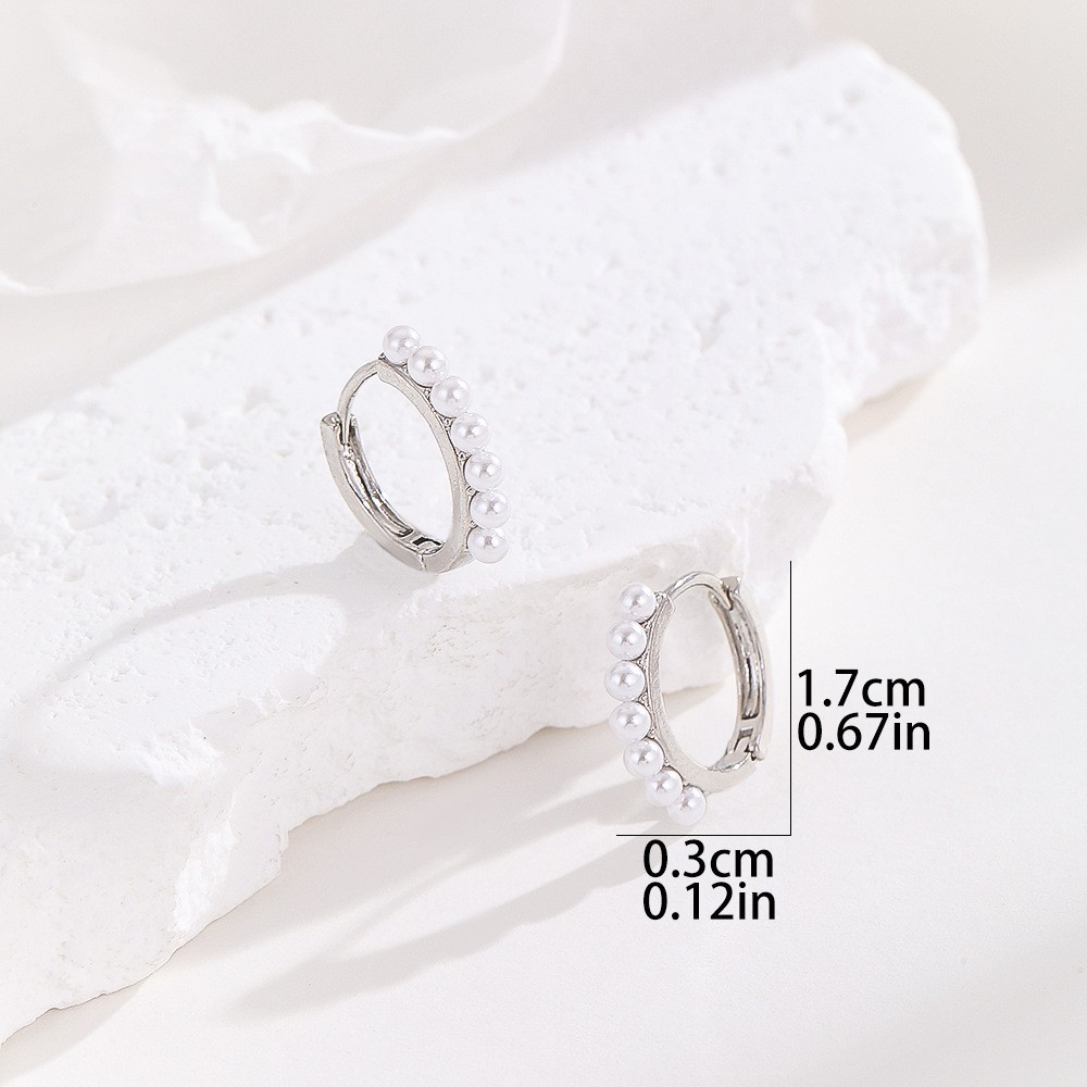 Chanel-Style Pearl Hoop Earrings for Women, Niche Retro Simple Elegant Versatile Fashion Commuter High-End Earrings detail image 7