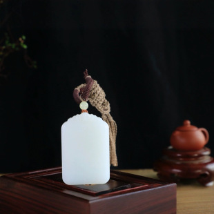 Jinyutang Xinjiang (Peace Brand) Collection Grade Zhenpin Hetian Jade White Jade Peace Brand Has a Warm and Delicate Texture
