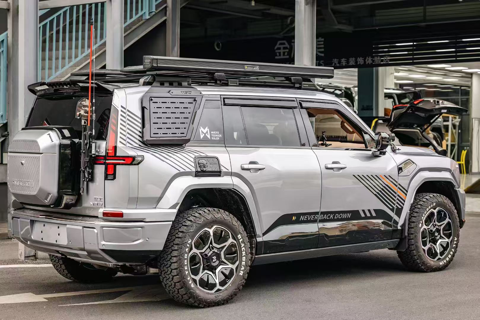 Warrior 817 side ladder, side window storage panel, WEC off-road modification, specialized body expansion parts for outdoor camping vehicles