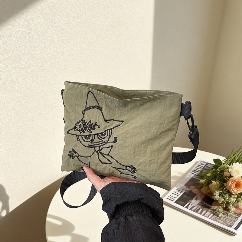 Cross-Border Quirky Fashion Embroidered Shoulder Bag Casual Nylon Fabric Commuter Small Square Bag Trendy Simple Versatile Crossbody Bag