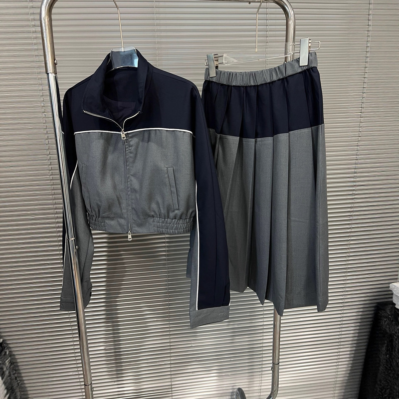 Early Autumn 2025 New American College Retro Contrast Color Jacket Jacket Pleated Skirt Suit