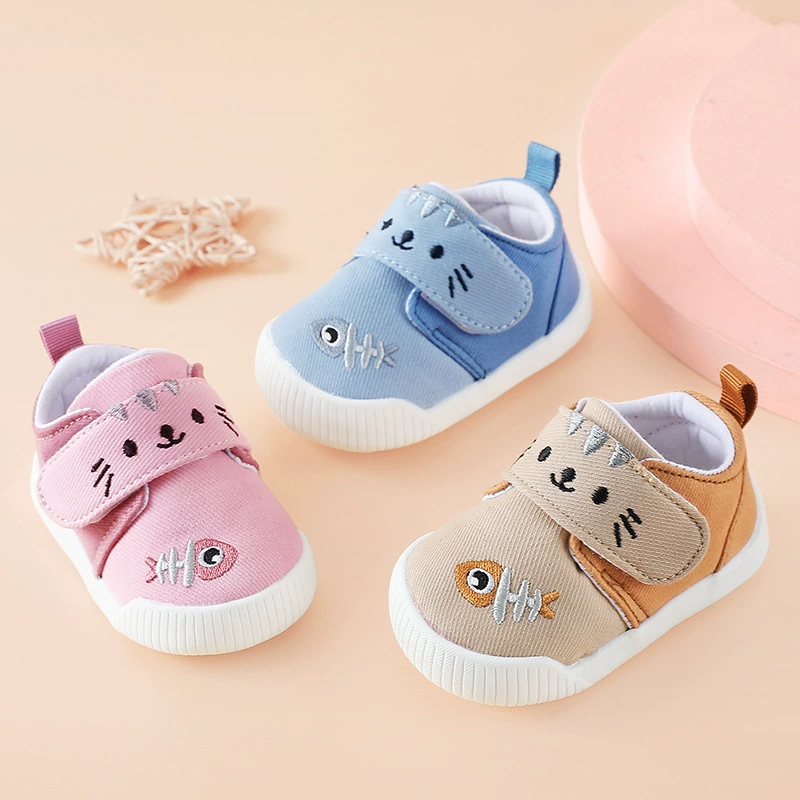 Новые детские туфли для мальчиков 2023 года, обувь для малышей с мягкой подошвой, нескользящие, не скатывающиеся туфли для детей от 0 до 1 года, весенне-осенняя детская обувь.