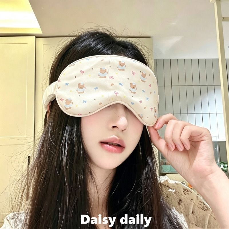 Cute cartoon blackout eye mask for women, designed for sleep, ideal for students during lunch breaks, helps relieve eye fatigue, and has a girly design