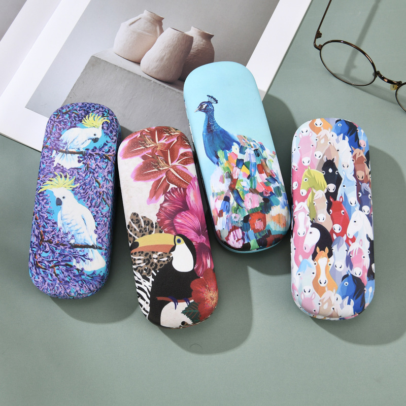 Tropical Parrot Peacock Floral Animal Print Glasses Case Hard Shell Anti-Pressure Portable Storage for Myopia, Presbyopia, and Sunglasses Tropical Parrot Peacock Floral Animal Print Glasses Case Hard Shell Anti-Pressure Portable Storage for Myopia, Presbyopia, and Sunglasses