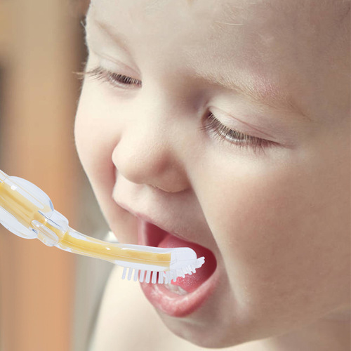 Wholesale Children's Silicone Mouthguard Toothbrush, Bear-shaped Toddler Training Cream Toothbrush, Soft Bristle Oral Care Training Toothbrush