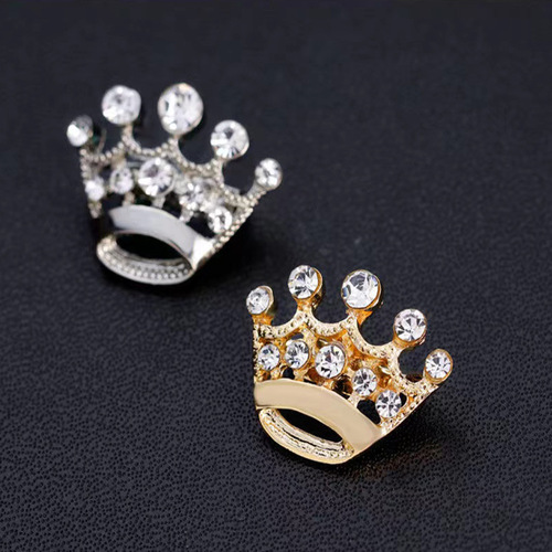 Eurasian cross-border fashion personalized accessories water drill crown brooch, hollow retro creative pin suit fashion men