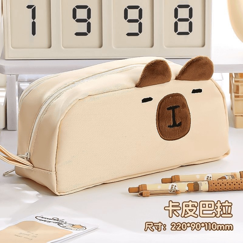 Bolsa de pluma kapibala bordada a mano