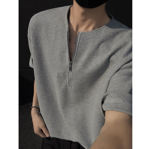 Waffle half-zipper t-shirt, men's short-sleeved, summer fashionable, handsome men's summer style, American Henry's shirt, half-sleeve, T-shirt.