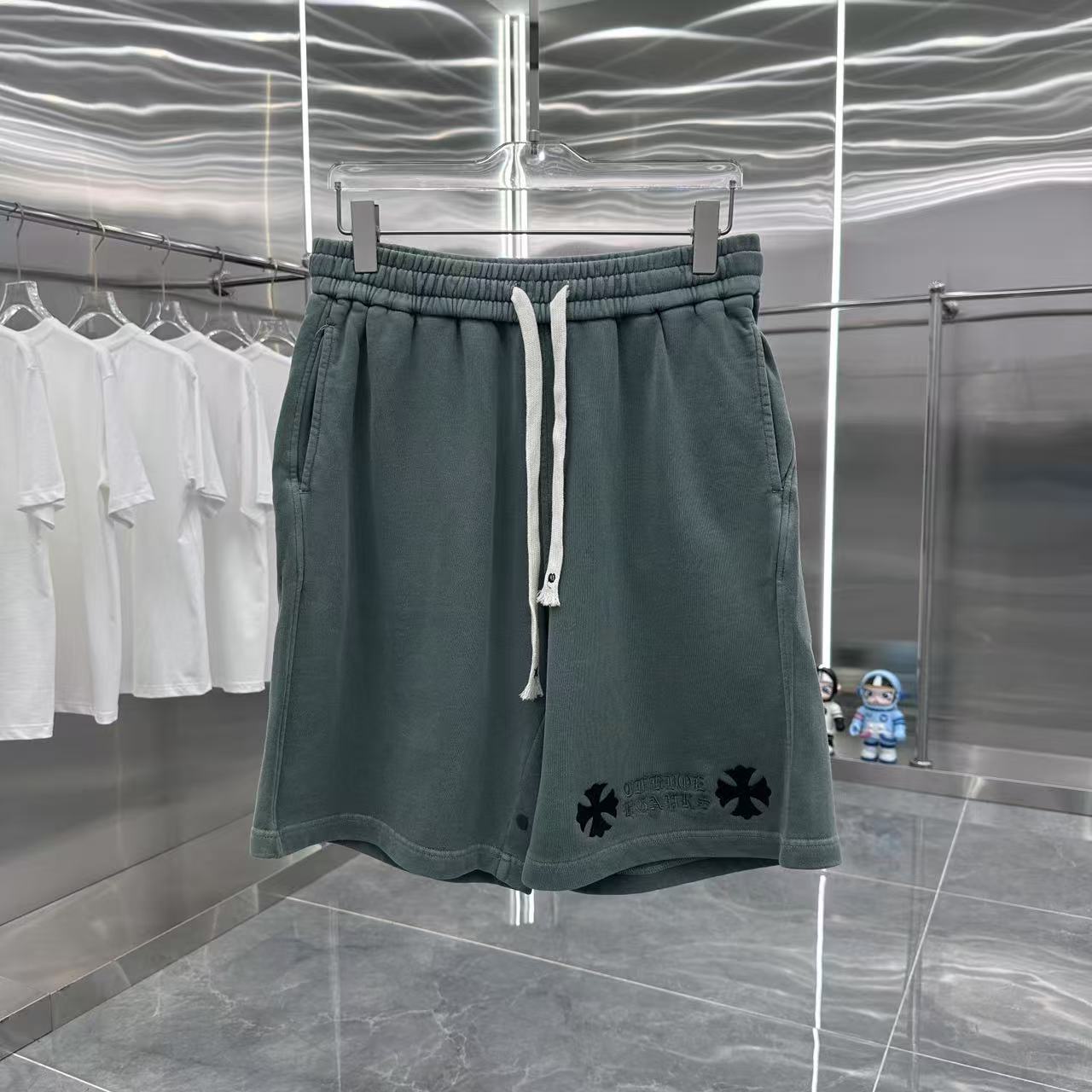 2025 New Summer Style Ch Crow High Version Horseshoe Sanskrit Cross Five-Point Shorts Casual Shorts for Men and Women