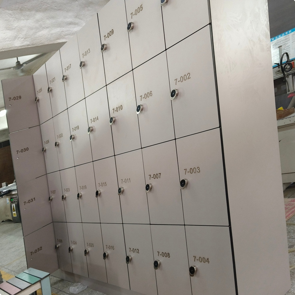 �����ذ���Ӹ��¹񹤳�Ա�����������ԡ�ҹ�ƴװ����װ��