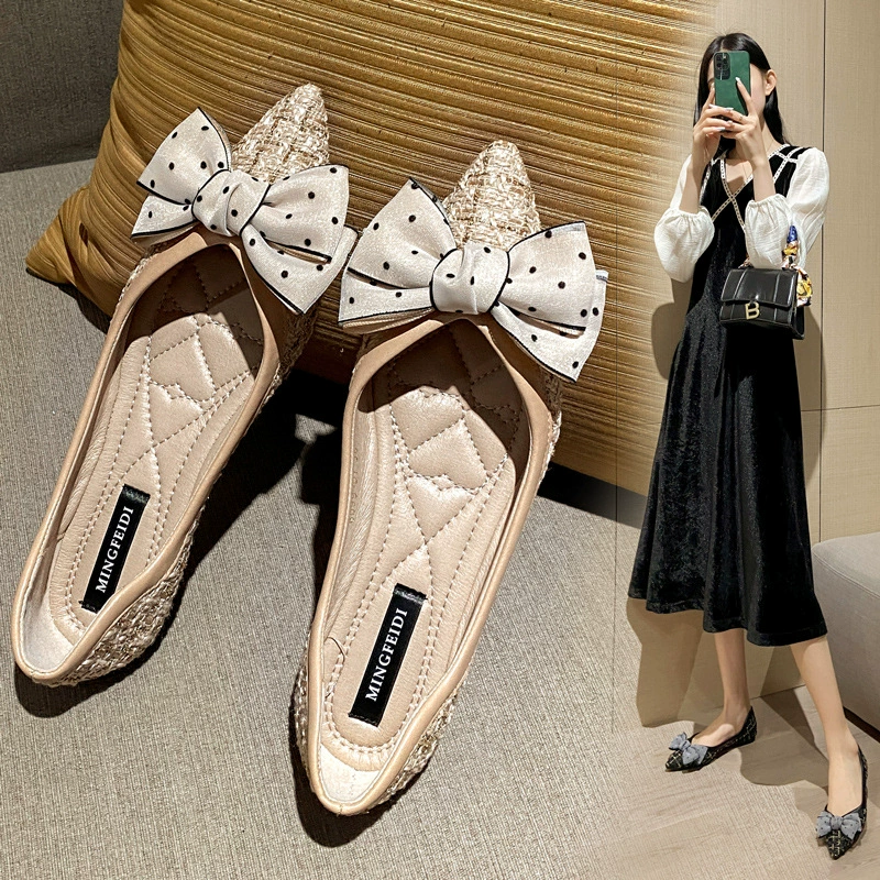 2023 Весенняя Новая мягкая подошва с острым носком на плоской подошве больших размеров, Женская универсальная обувь с мелким ртом, нежная обувь для позднего ночного бриза