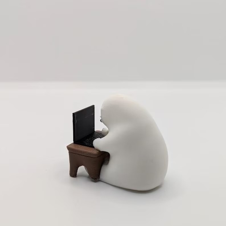 Nuevo producto transfronterizo Coder Bear Mini computadora estatua de oso oficina decoración de escritorio decoración de impresión 3d