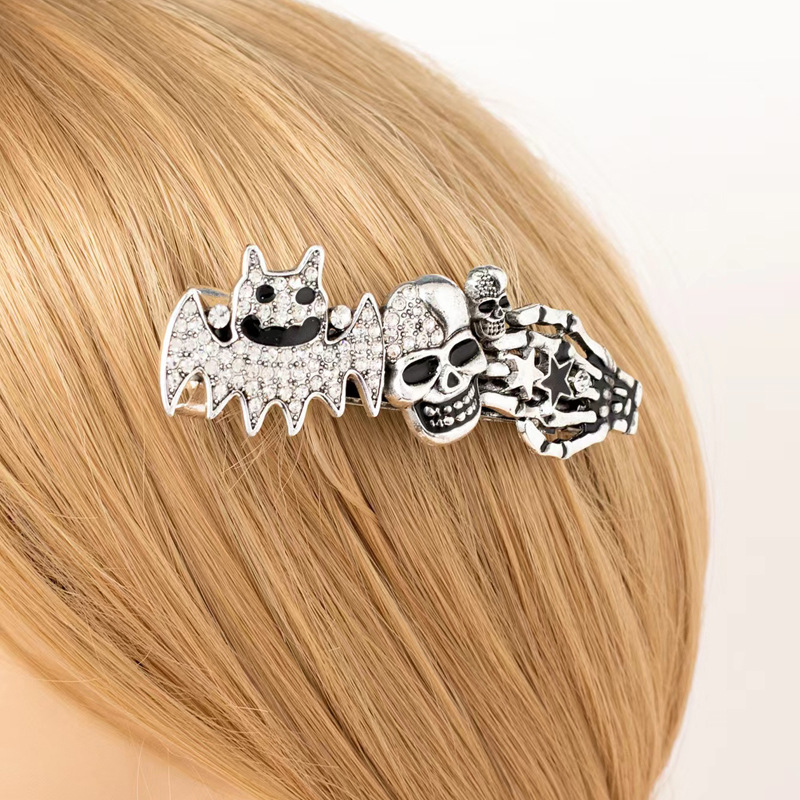1 Piece Quantity Holiday, Daily Occasion Alloy Material Halloween Festival Halloween Exaggerated Women's Pumpkin Alloy Inlay Zircon Hair Clip