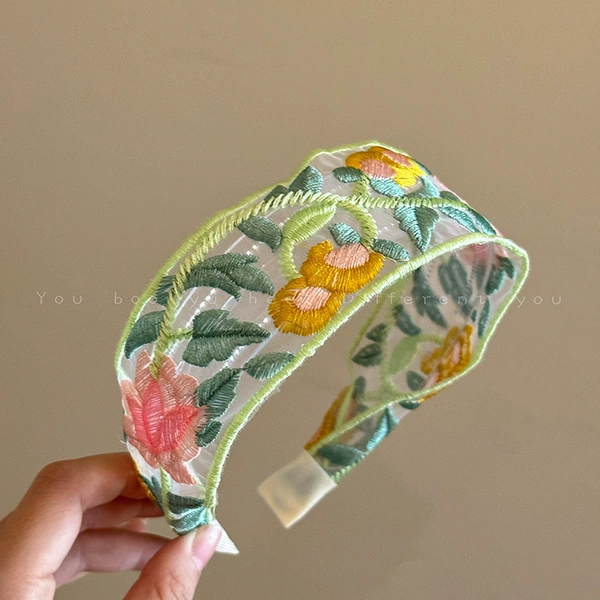 Headband, with embroidery, flowered