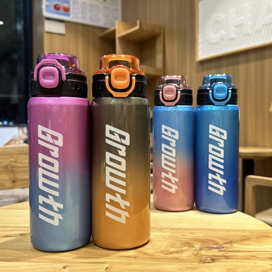 Himbedi simple taza de agua de alto valor facial portátil para niños y niñas estudiantes 750ml taza de plástico de gran capacidad con paja