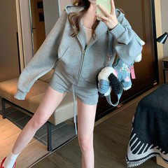 松弛感穿搭一整套卫衣套装女2025新款秋季宽松外套休闲短裤两件套