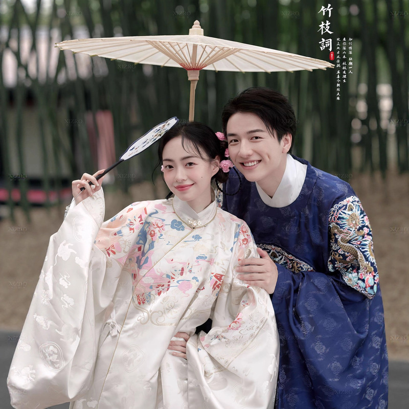 Photo Studio Couple Wedding Photos Theme Clothing New Chinese Style Ming Dynasty Hanfu Ancient Style Tang Suit Portrait Photography Outfits Photo Studio Couple Wedding Photos Theme Clothing New Chinese Style Ming Dynasty Hanfu Ancient Style Tang Suit Portrait Photography Outfits