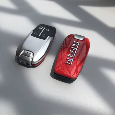 Car Keys — Audi Mercedes-Benz Bmw Porsche - ferrari-anti-authentic-model-with-circuit-board-open-teeth-and-buckle