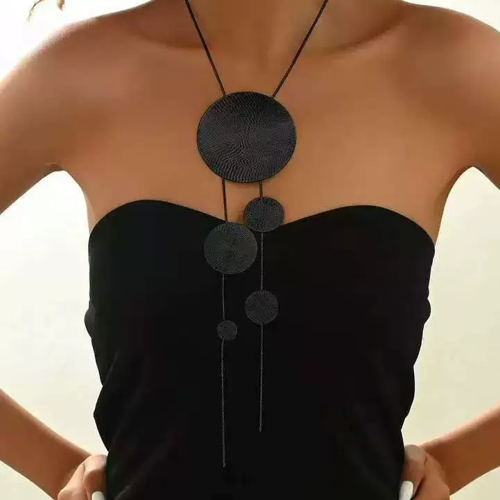 欧美跨境百搭女士长款项链潮流气质首饰圆片镂空几何链项链