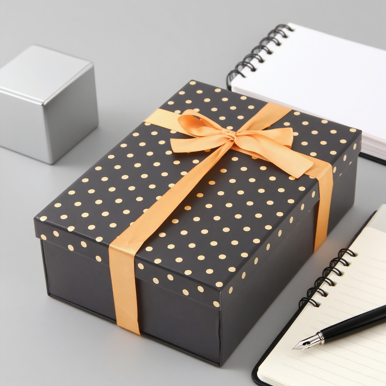 Explosiones transfronterizas plegables caja de regalo, caja de regalo de cumpleaños, caja de embalaje de arco de una pieza de Navidad