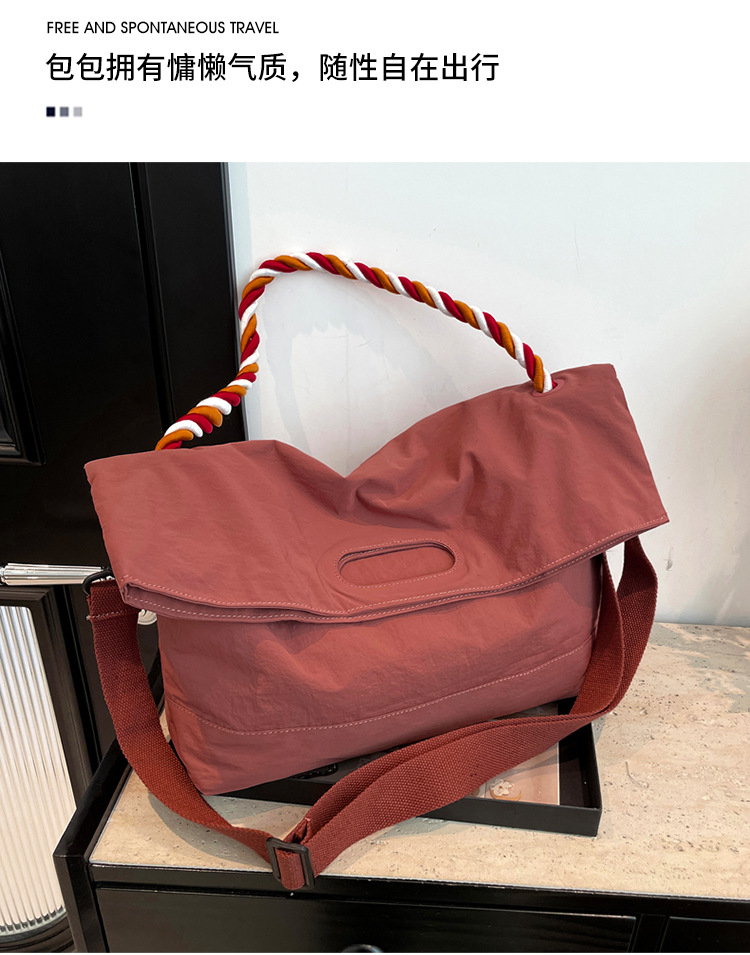 Colorful Fox's new niche women's thick-rope nylon fabric large-capacity commuter messenger single-shoulder bag undefined