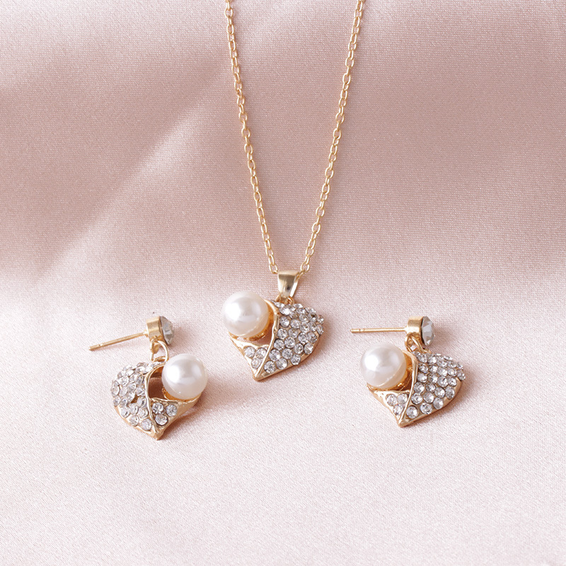 Heart-Shaped Pearl Earrings and Necklace