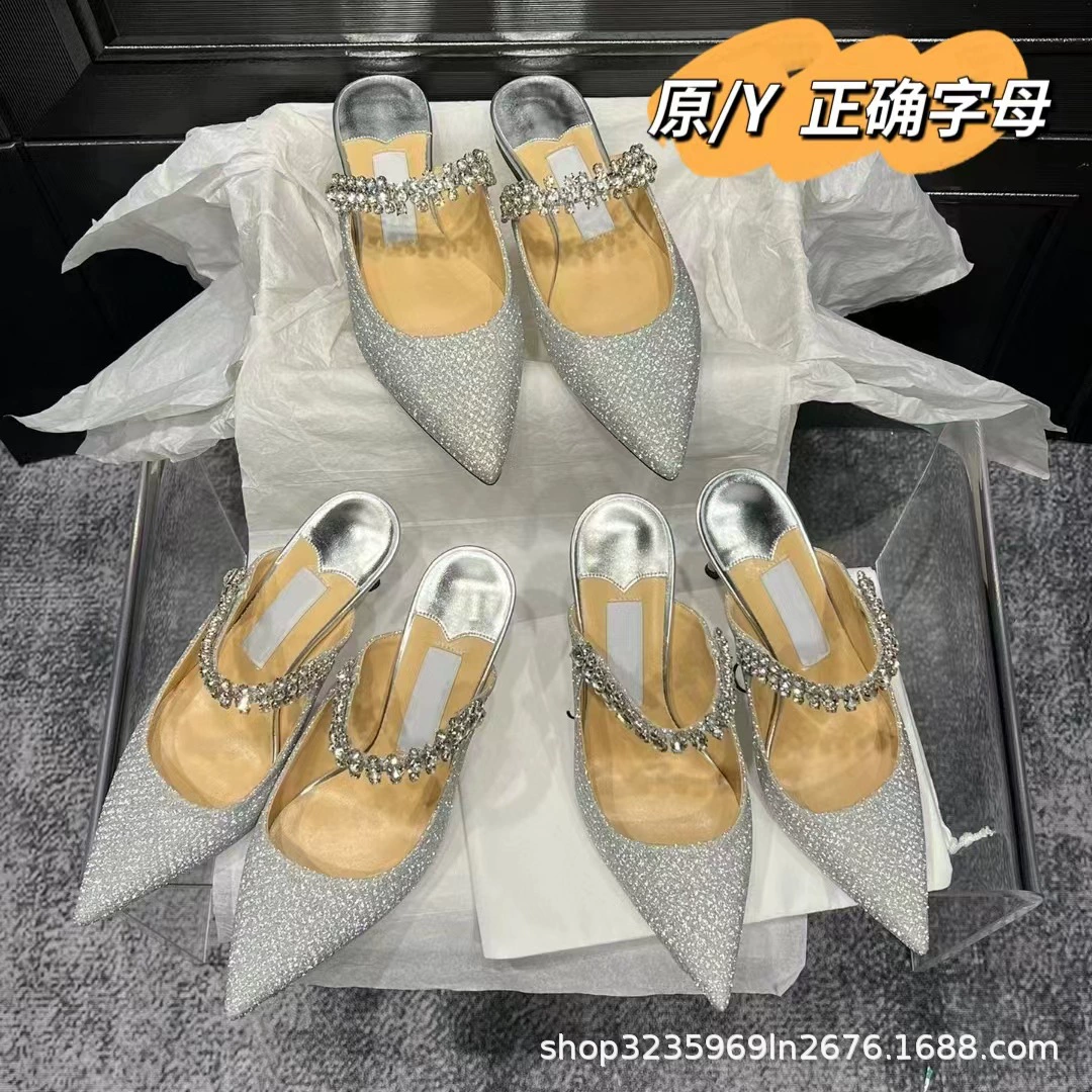 Высокая версия, босоножки на высоком каблуке с острым носком, новинка 2024, стильные однотонные тапочки, сандалии с цепочкой, полутапочки Baotou Mule