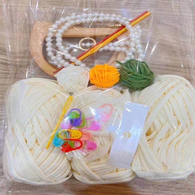 Cáscara de Gardenia envuelta en material blanco