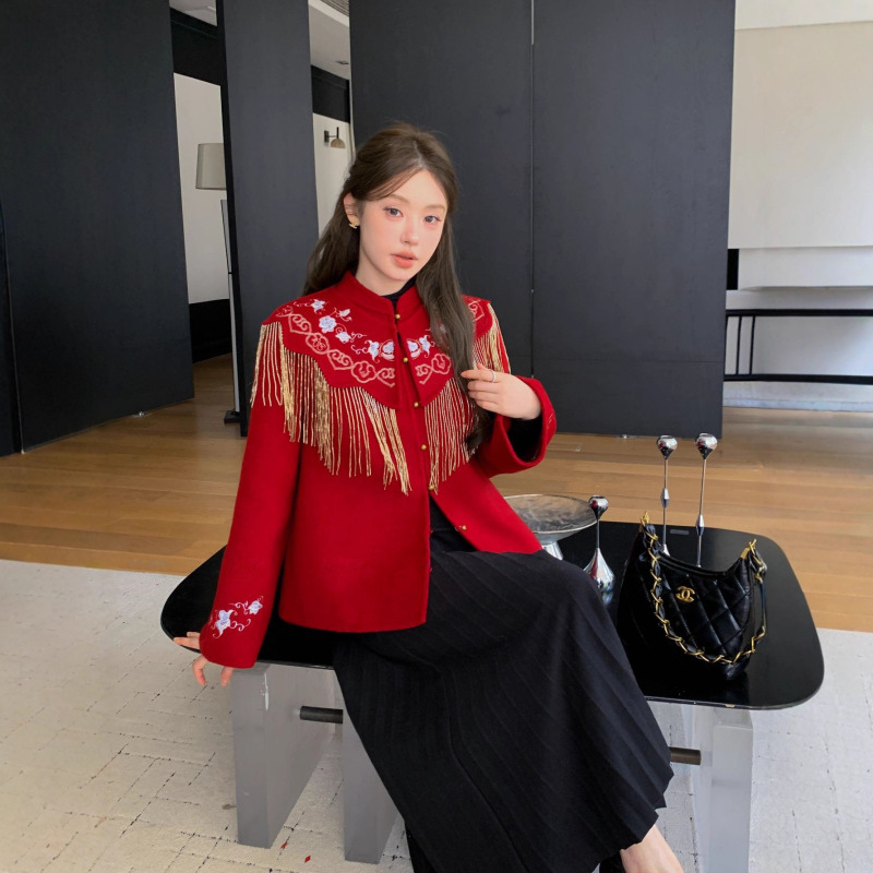 High-End Red New Chinese Style Wedding Engagement Wool Double-Sided Woolen Women's Embroidered Tassel Cloud Shoulder National Style Cashmere Coat High-End Red New Chinese Style Wedding Engagement Wool Double-Sided Woolen Women's Embroidered Tassel Cloud Shoulder National Style Cashmere Coat