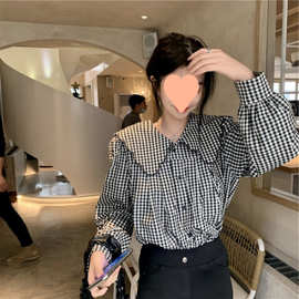 长袖格子衬衫女2026设计感小众春秋新款百搭复古港味法式娃娃领上