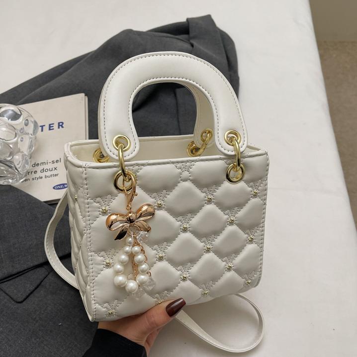 Bolsa de mano de bordado de diamante para mujeres 2025 nueva moda explosiva bolso de hombro de estilo universal estilo extranjero alta sensación de mochila