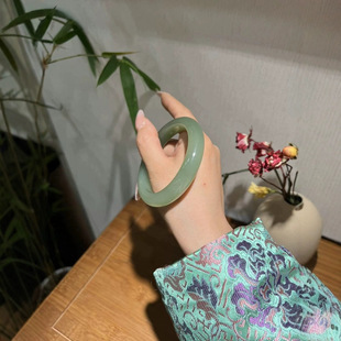 Jin Yutang Xinjiang Hotan Jade Bracelet Beer Bottle Base Color is Beautiful [Poor] 56.5/12 White