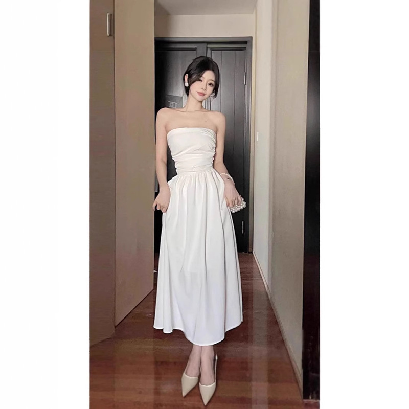 Dress Women's French Summer New Style High-Bottom Pure Color Pleated Waist Slimming Look Slim Bottoming Tube Top Mid-Length Skirt