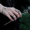 The wrapped snake -shaped drip ring on the fingertips is cold, Slytherin enamel color green snake garden girl index finger