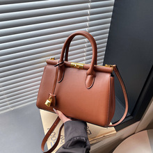 �߼��а���Ů�¿�ͨ���ϰ๫�İ������Ů��ʽ���s���μ�б���