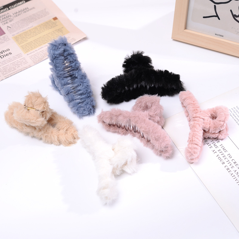 秋冬のぬいぐるみはサメを挟んで毛の絨毛を挟みます。