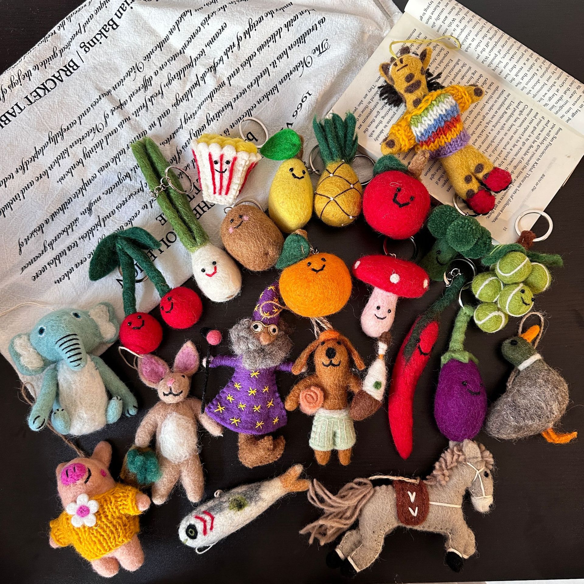 新款纯手工尼泊尔羊毛毡装饰挂件合集包包diy挂饰钥匙扣配件配饰