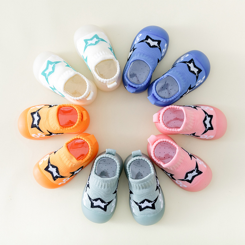 2024 otoño y invierno bebés zapatos para niños con suela suave antideslizante 0 - 1 - 3 años 2 niños y niñas zapatos de interior y exterior dibujos animados para niños pequeños
