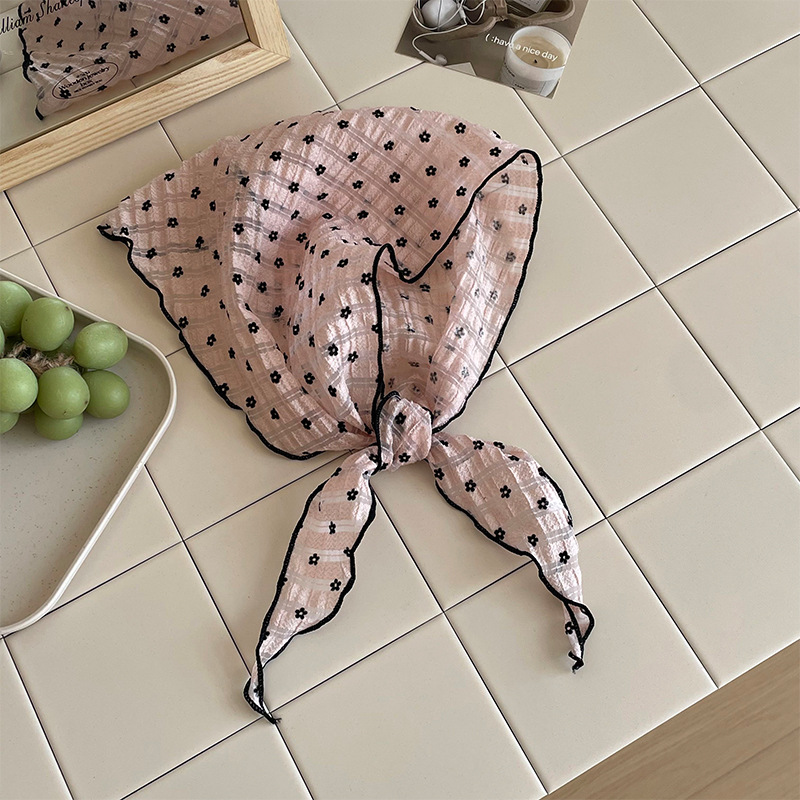Bufanda triangular babero femenino verano nuevo estilo bufanda de seda floral fresca temperamento ligero estilo pastoral pañuelo en la cabeza cinturón para el cabello tocado