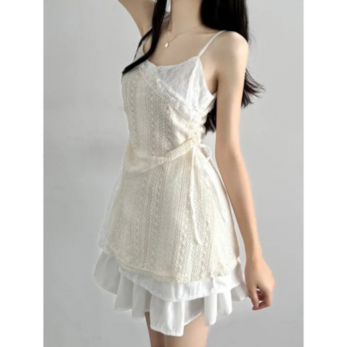 Autumn/Winter French-style fashionable, breezy drawstring tie-waist lace camisole for women, layered with chiffon skirt as base layer dress
