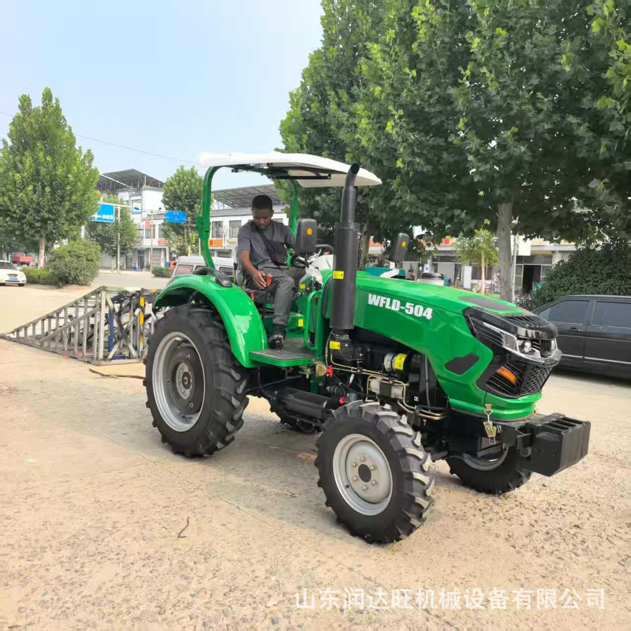 外贸工厂农用拖拉机四缸多驱5044轮式拖拉机耕田四轮拖拉机