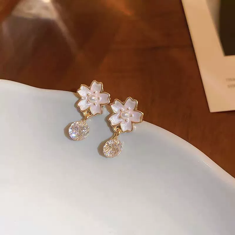 Милые серьги из жемчуга, мелкий дизайн, серебряная игла, цветочек, серебро 925 пробы, качественный стиль